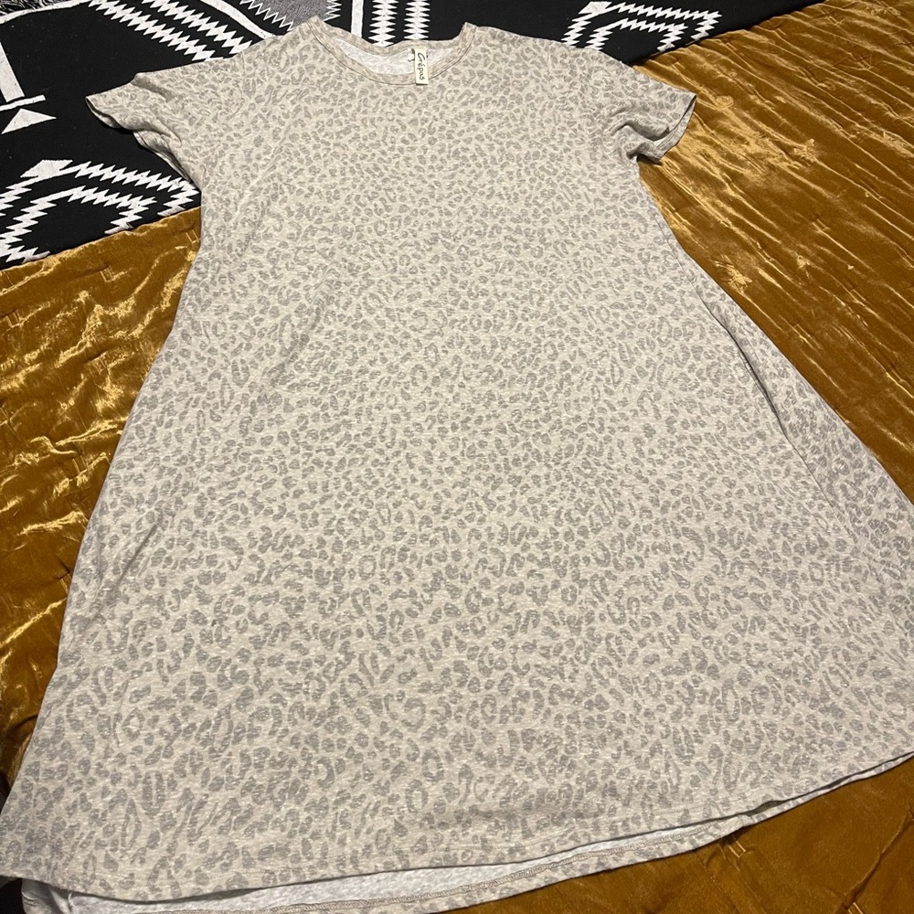 Tan grey leopard tshirt dress from Chic Soul